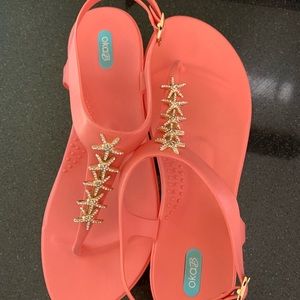 Oka B sandals size 10